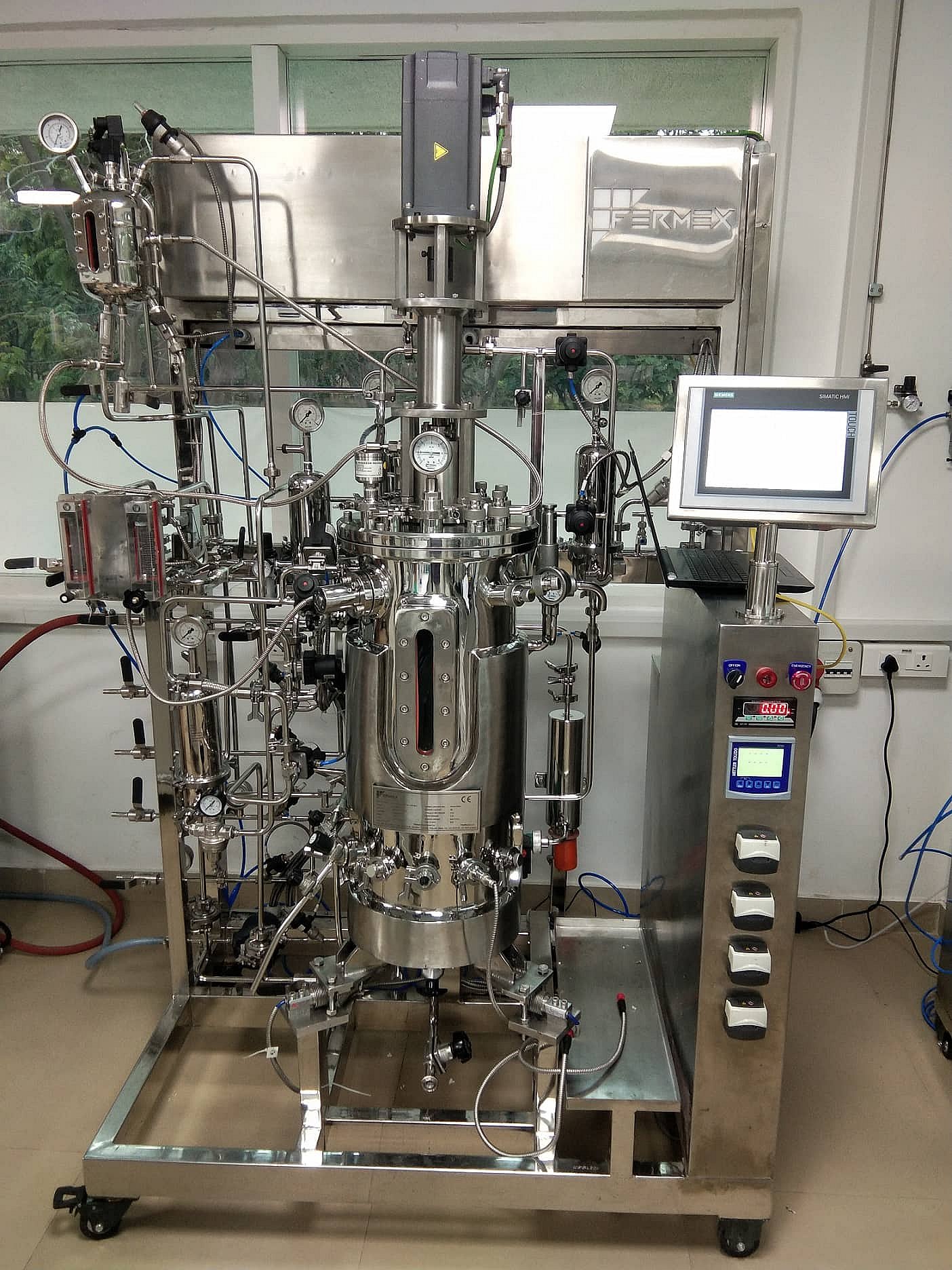 In-Situ Sterilizable Fermenter & Bioreactor Pilot Scale